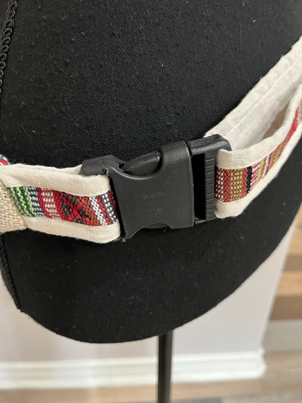 Beautiful Neutral Woven Belt Bag with Red Accent Stripe Fanny Pack Bohemian Chic - Picture 6 of 10